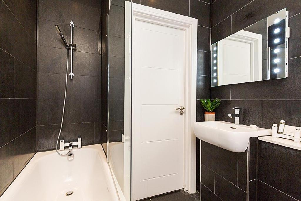 Clockwork London Flats Apartment Ngoại thất bức ảnh